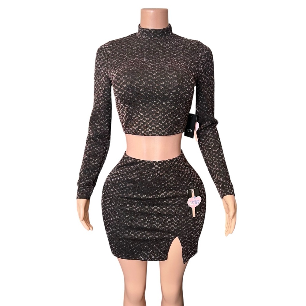 Women's Long Sleeve Crop Top & Mini Skirt Set in Black